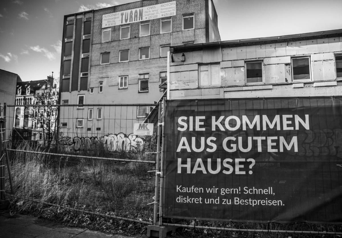 Angelika: Rosenallee - Blick vom S&Atilde;&frac14;den