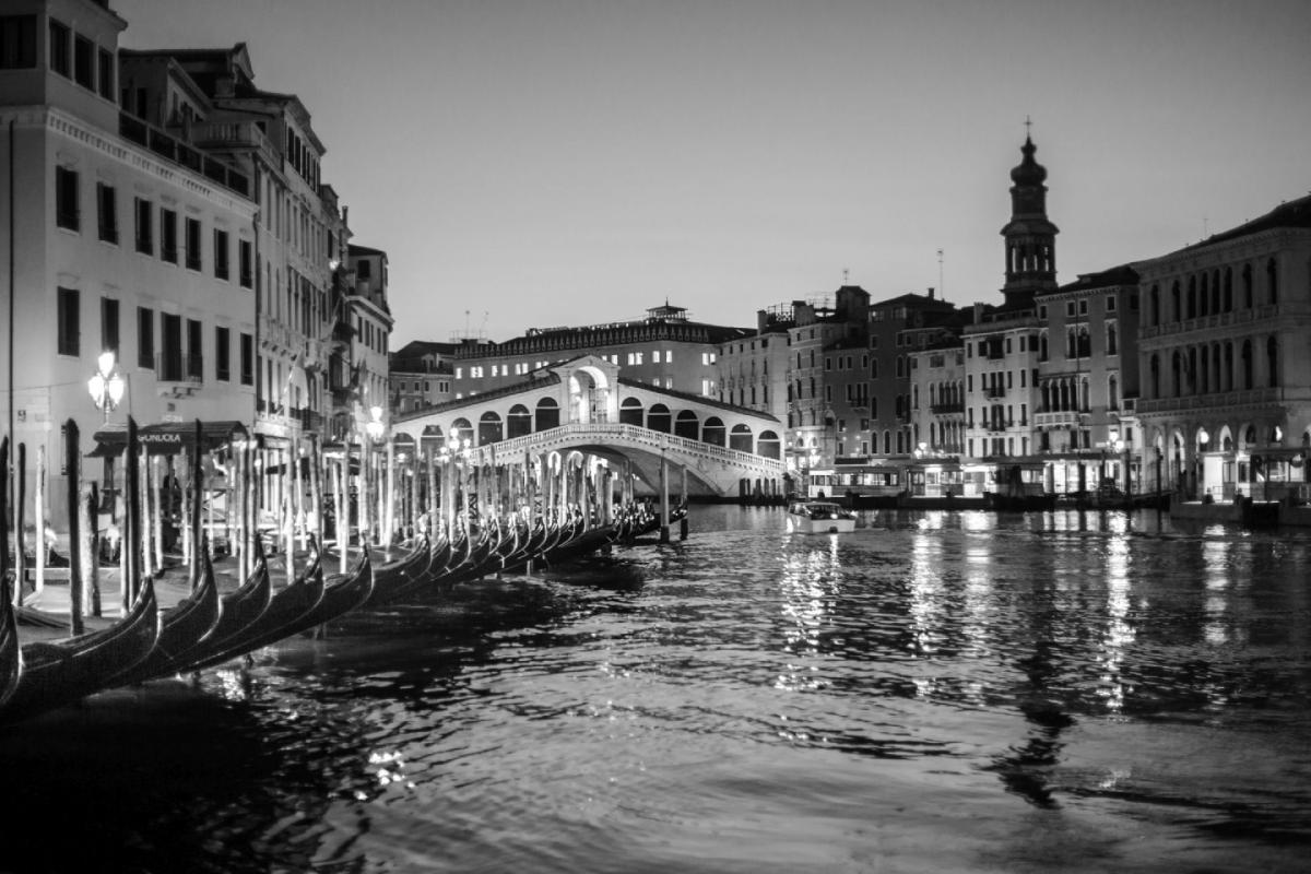 Angelika: Auf dem Canale Grande